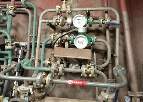 防爆橢圓齒輪流量計(jì)現(xiàn)場(chǎng)安裝使用圖