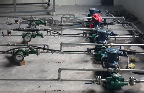 回零型橢圓齒輪流量計(jì)現(xiàn)場安裝使用圖